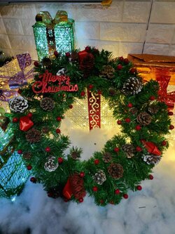 ให้เช่าพวงรีดคริสต์มาส พร้อม ตกแต่ง ขนาด22นิ้ว