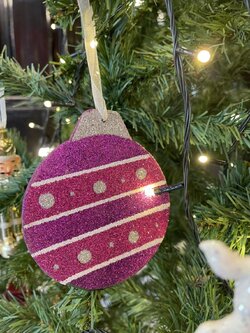 บอลคริสต์มาสป้าย