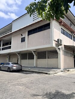 ให้เช่าอาคารพาณิชย์ 1 ชั้น ติดถนนลาดกระบัง ใกล้สุวรรณภูมิ (N.1687)