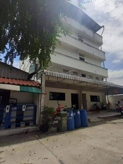 อพาร์ทเม้นท์ 4 ชั้น 63 ตารางวา บางนา - ตราด ซอยสันตินคร **13.5 ล้าน** (N.191)