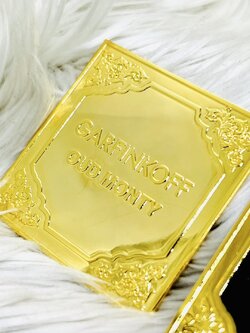 เข็มกลัดตราสัญลักษณ์ต่างๆ