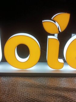 ป้ายกล่องไฟอะคริลิคไฟออกรอบตัวหนา 5cm.