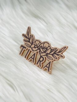 เข็มกลัดฉลุโลโก้