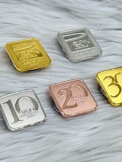 เข็มกลัดรางวัล