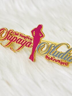 เข็มกลัดฉลุโลโก้