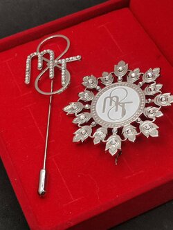 เข็มกลัดแต่งงาน