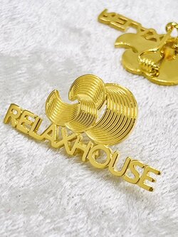 เข็มกลัดฉลุโลโก้