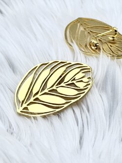 เข็มกลัดฉลุโลโก้