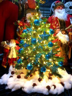 ให้เช่าต้นคริสต์มาสปลอมให้เช่าขนาด3ฟุตพร้อมตกแต่ง