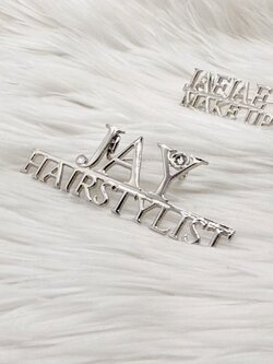 เข็มกลัดฉลุโลโก้