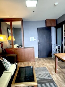 ขาย/เช่า คอนโด เกาะลอย ศรีราชา ชลบุรี ลัดดาคอนโดวิว คอนโดมิเนียมพร้อมอยู่ พื้นที่ใช้สอย 32 ตารางเมตร ขนาด 1 ห้องนอน 1 ห้องน้ำ พร้อมอยู่ - อยู่ชั้น 23 วิวเมืองและทะเล เฟอร์นิเจอร์ครบ ครัวบิวท์อิน เครื่องใช้ไฟฟ้า อ่างอาบน้ำ