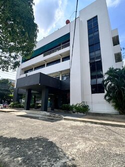 ให้เช่าโชว์รูมพัฒนาการ พื้นที่ 440 ตรม. 2ชั้น ** ทำเลดีมีที่จอดรถ(N.882)