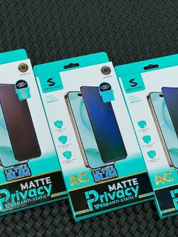 **PRIVACY+MATTE** IPHONE 17