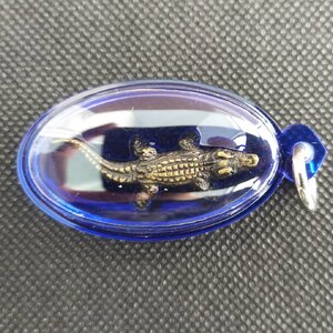 จระเข้อาคม อุดด้วยไม้ทองหลาง. รุ่นแรก เนื้อนวะโลหะ ((หลวงปู่สุภา กนฺตสีโล)) วัดสีลสุภาราม ภูเก็ต