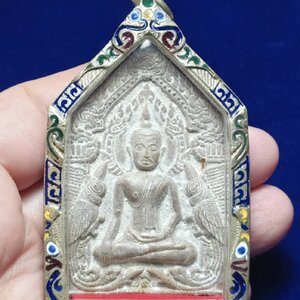 พระขุนแผน กุมารทอง สาริกาเรียกทรัพย์ ครูบาพิรุณ สิริจันโท วัดชัยมงคล จ.เชียงใหม่ (ใส่กรอบเงินพร้อมใช้งาน)