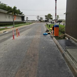 ผลงานการติดตั้ง Carpark ทางออกหมู่บ้าน inizio พระราม2