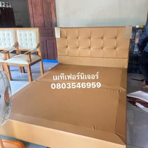 เตียงนอนดีไซน์โมเดิร์น ฐานเตียง+หัวเตียง 5ฟุต (ไม่รวมที่นอน)