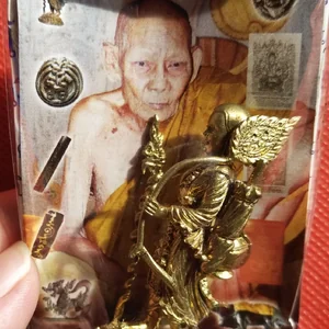 พระสีวลี รุ่นเปิดโลกธาตุ หลวงปู่บัว วัดทัพหลวง จ.สระแก้ว ปี 2555 (เลข40)