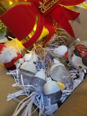 ไฟคริสต์มาสเฟล๊ตเกรดA+"สำหรับงานตกแต่งชุด10ลูก เปรี๊ยๆ