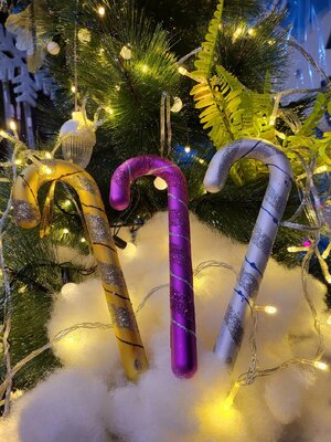 ของตกแต่งคริสต์มาสV8อ่านรายละเอียด 6นิ้วครึ่ง/3ชิ้น