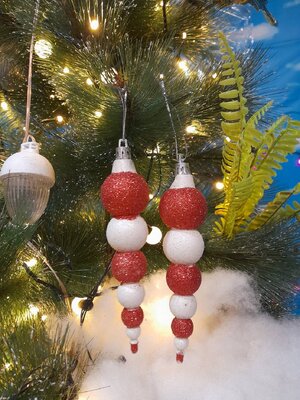 ของตกแต่งคริสต์มาสV8อ่านรายละเอียด 5นิ้ว/2ชิ้น