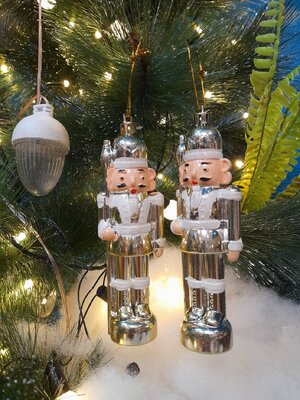 ของตกแต่งคริสต์มาสV8อ่านรายละเอียด 4นิ้ว/2ชิ้น