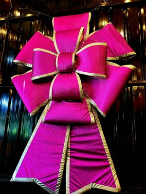 โบว์ตกแต่งคริสต์มาสสีชมพูตัดทอง