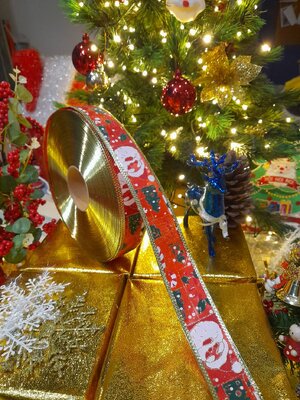 โบว์ริบบิ้นสีแดงคริสต์มาสซานต้าขนาด1นิ้วครึ่ง