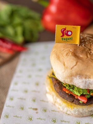 เมนูอาหารหน้าร้าน แฮมเบอร์เกอร์เจ (Vegan Burger)