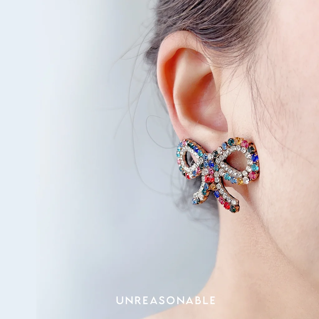 ต่างหูโบว์ Multi Color ต่างหูคลิป ต่างหูก้านเงินแท้ น้ำหนักเบา ต่างหูโบว์ Multi Color ต่างหูคลิป ต่างหูก้านเงินแท้ น้ำหนักเบา
