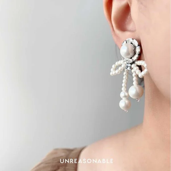 ต่างหูโบว์ Romance Bow Pearl Drop Earrings ต่างหูโบว์ Romance Bow Pearl Drop Earrings