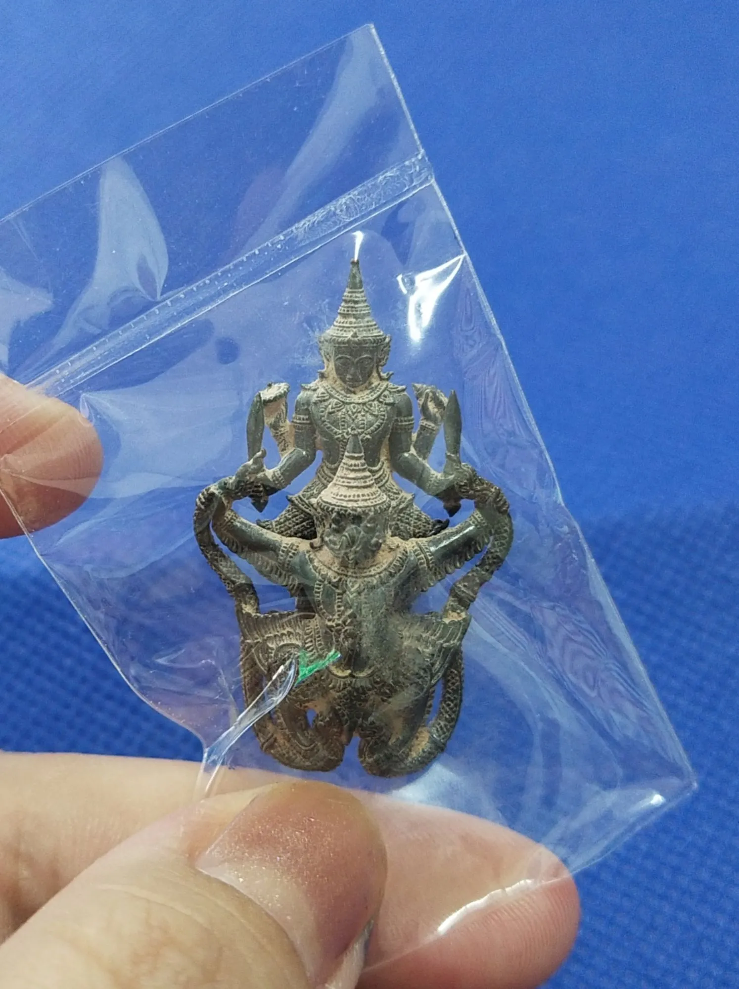 พระนารายณ์ทรงครุฑ เนื้อนวะเก้ามงคล หลวงปู่ศักดิ์ สมาหิโต (เลข3)