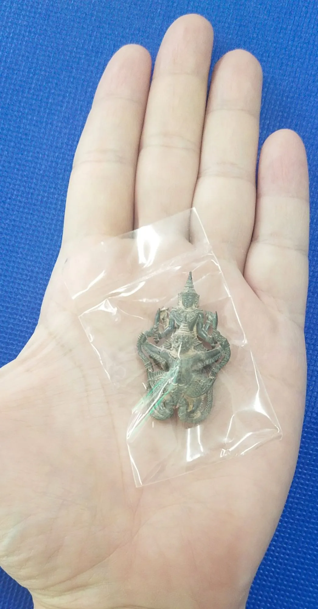 พระนารายณ์ทรงครุฑ เนื้อนวะเก้ามงคล หลวงปู่ศักดิ์ สมาหิโต (เลข3)